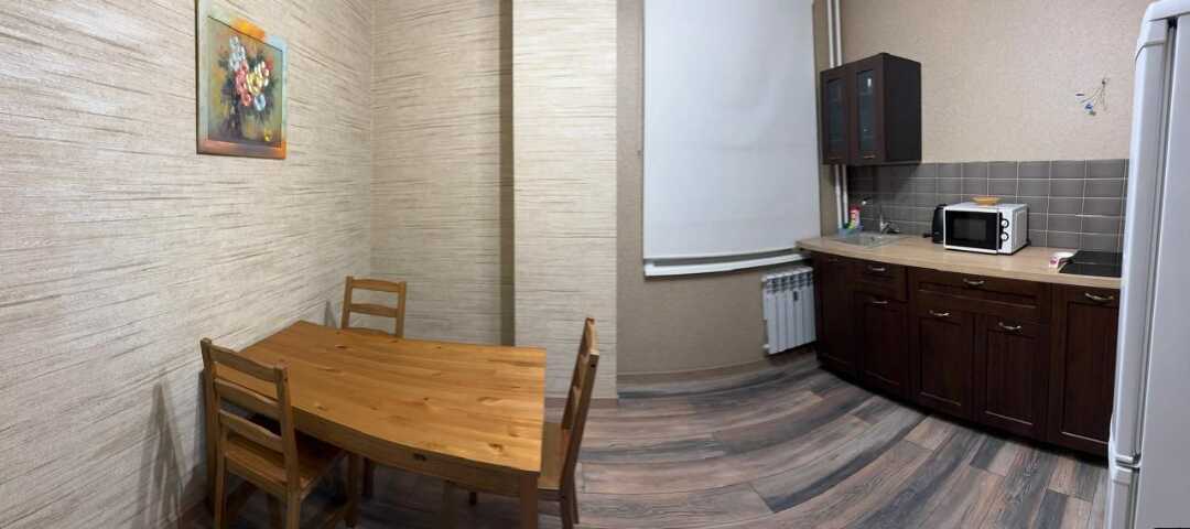 Красноярск: Апартаменты на Шахтеров 66 (9 этаж)