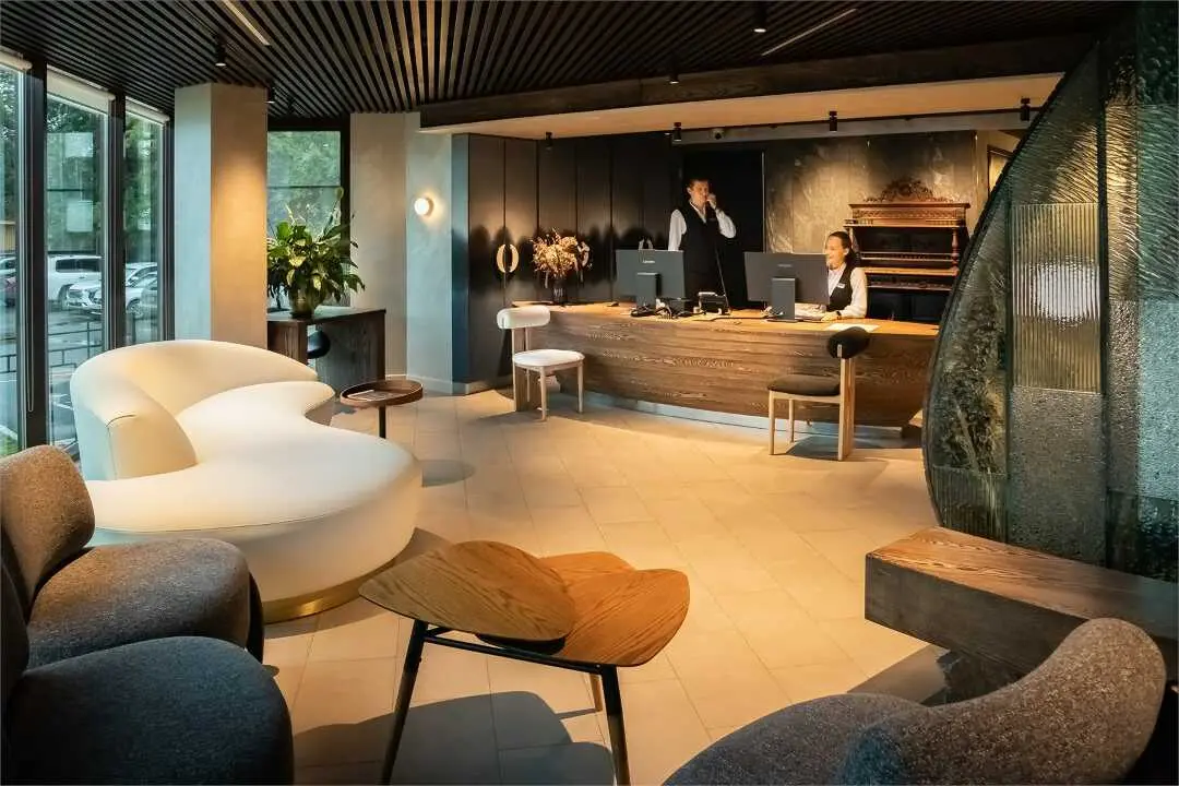 Иркутск: Отель "NUUR Hotel"