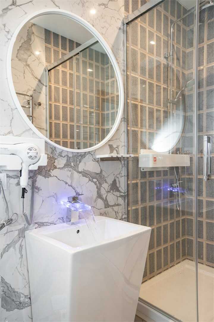 Владивосток: Отель "Sea Breeze hotel Vladivostok"