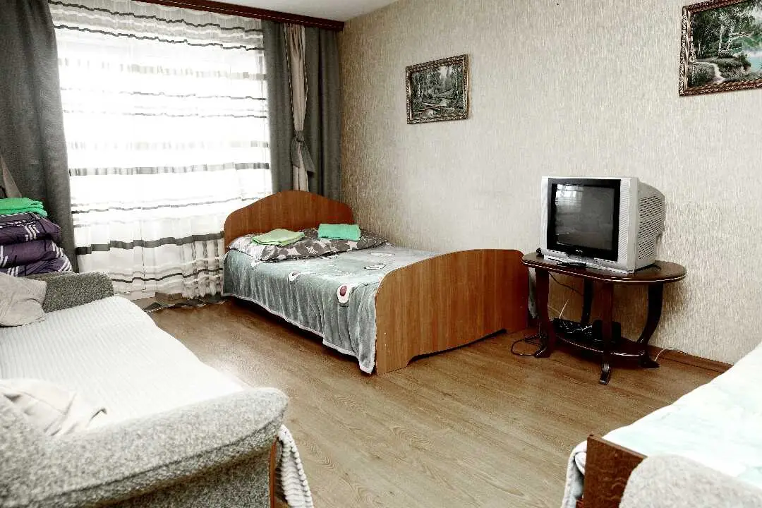 2 комнатная квартира на улице Никиты Головни 5/47 — фото 1