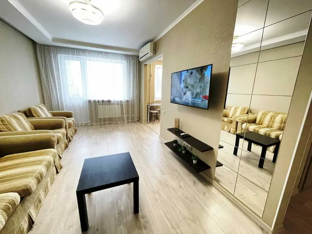 2-комнатные апартаменты OrenRoom56 на ул. Туркестанская, 19 — фото 1