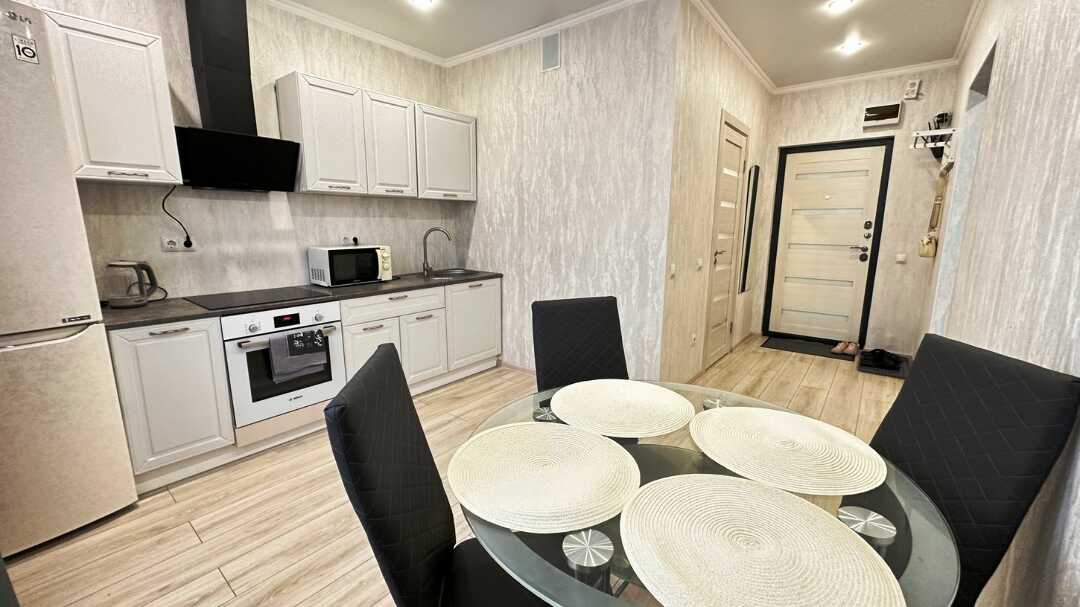 Оренбург: Апартаменты OrenRoom56 на ул. Рощина, 3