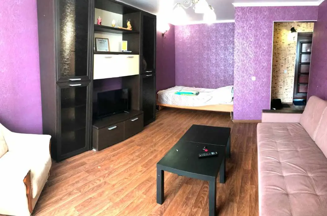 Оренбург: Апартаменты OrenRoom56 на ул. Конституции СССР, 15к1