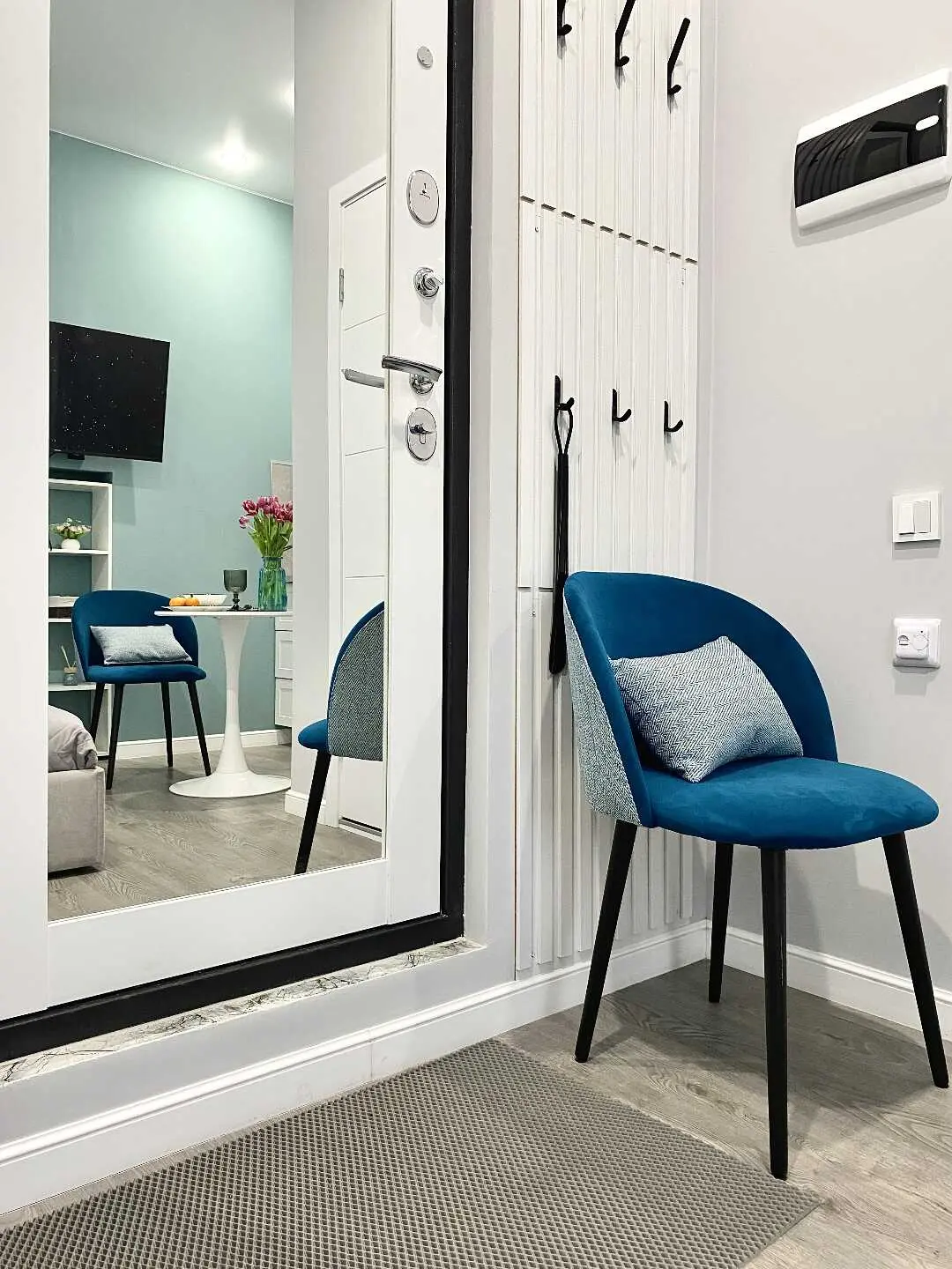 Москва: Апартаменты Flat Inn в центре Москвы на Большом Овчинниковском переулке