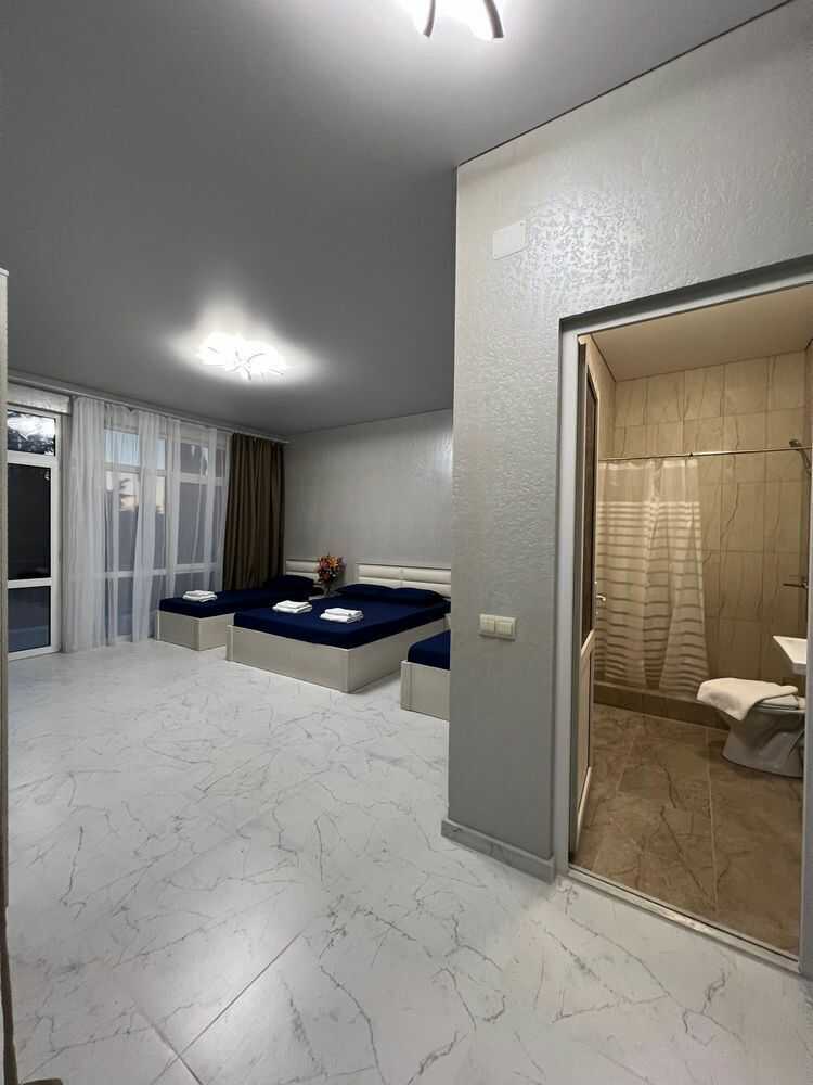село Амзара: Апартаменты четырёхместные с балконом "Olivia Resort"