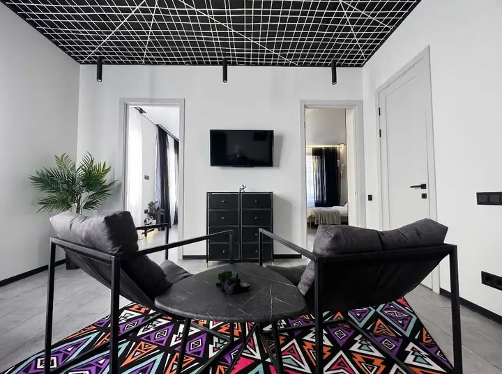 Москва: Евротрешка "Top Rooms" на Острове мечты