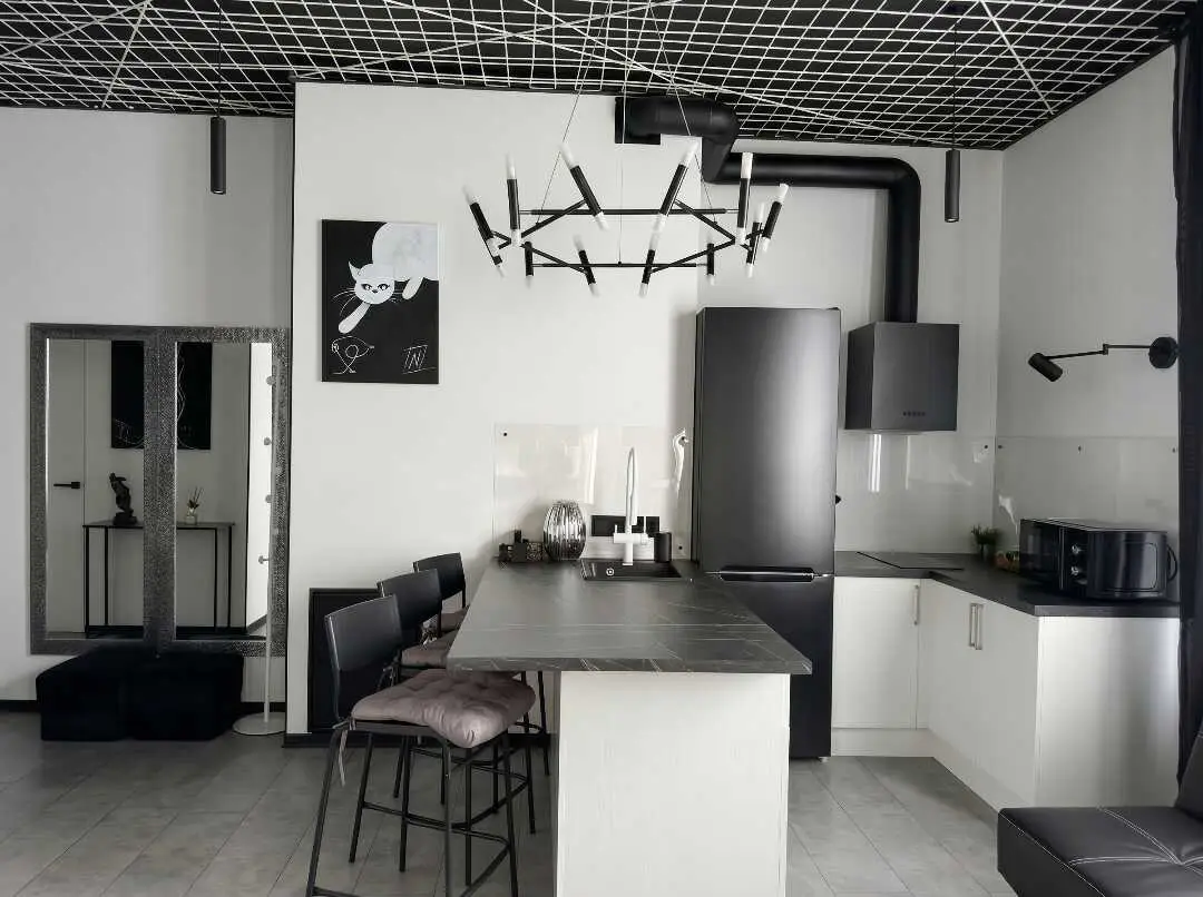 Москва: Евротрешка "Top Rooms" на Острове мечты