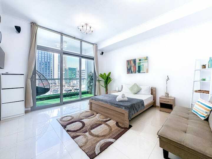 Апартаменты "For Rent Dubai 50% OFF Summer Offert, Nice w/ Balcony & Pool View" — фото 1