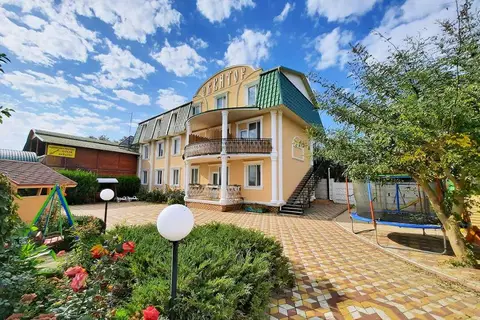 Отель "Экватор" — фото 1