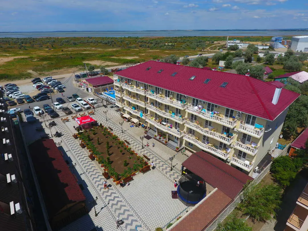 Витязево: Anzhelina Family Hotel