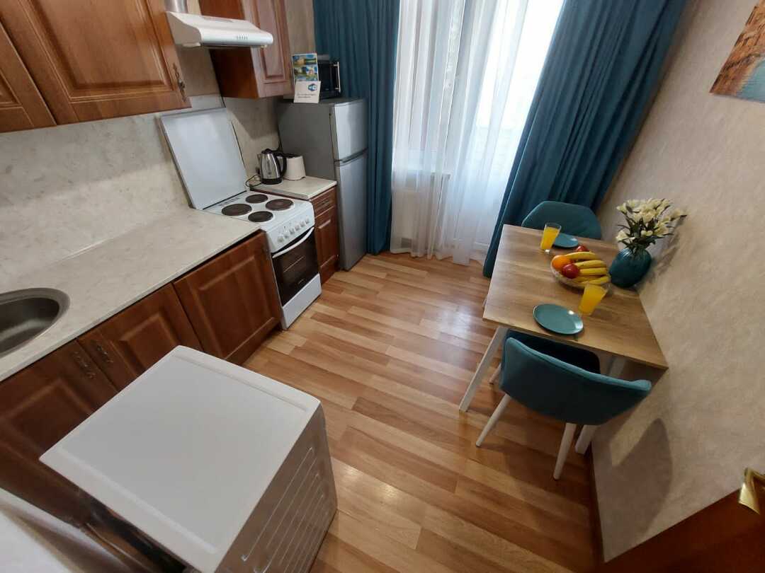 Краснодар: Апартаменты на Селезнёва 4Б