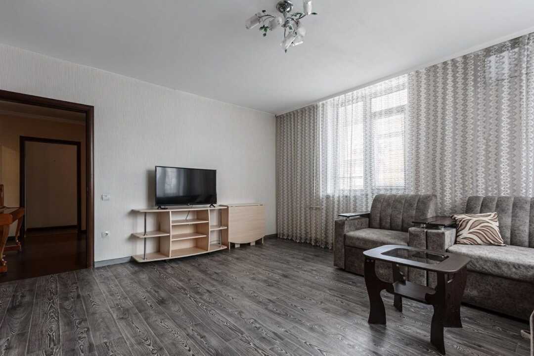 Красноярск: Квартира на улице Авиаторов 44
