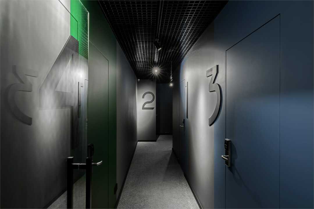 Санкт-Петербург: Отель "1715 Duplex Hotel"