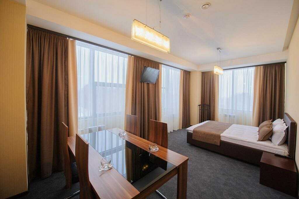 Омск: Отель "Skyline Hotel Tomsk Airport"
