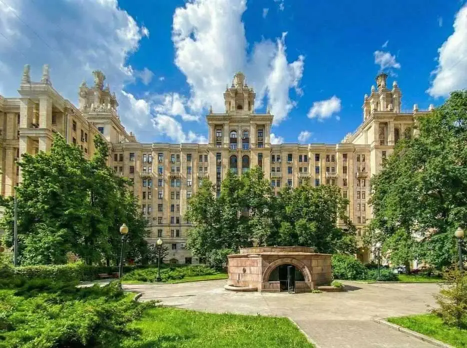 Уникальные апартаменты в легендарной гостинице «Украина» — фото 1
