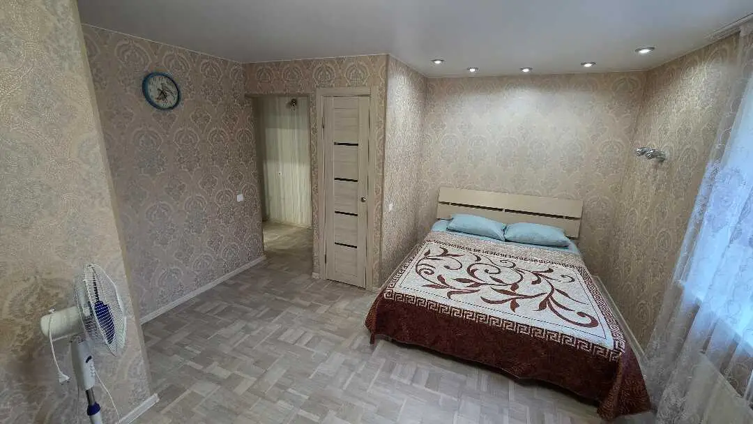Челябинск: Квартира в центре, 5 минут до вокзала, ул. Дзержинского, 96