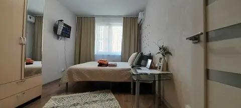 Квартира на ул. Романтиков, 15 — фото 1