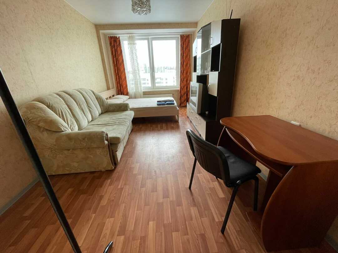 Санкт-Петербург: Меблированная комната N1 Трио на Туристской
