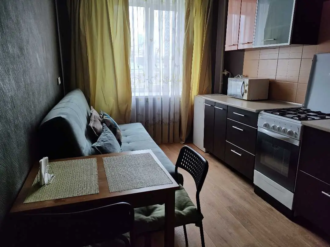 Екатеринбург: Квартира на Ленина 10
