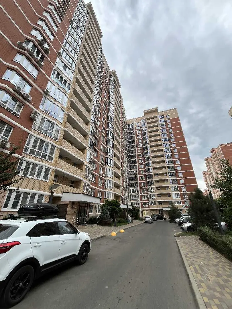 Краснодар: Квартира на Героев Разведчиков, 6к1