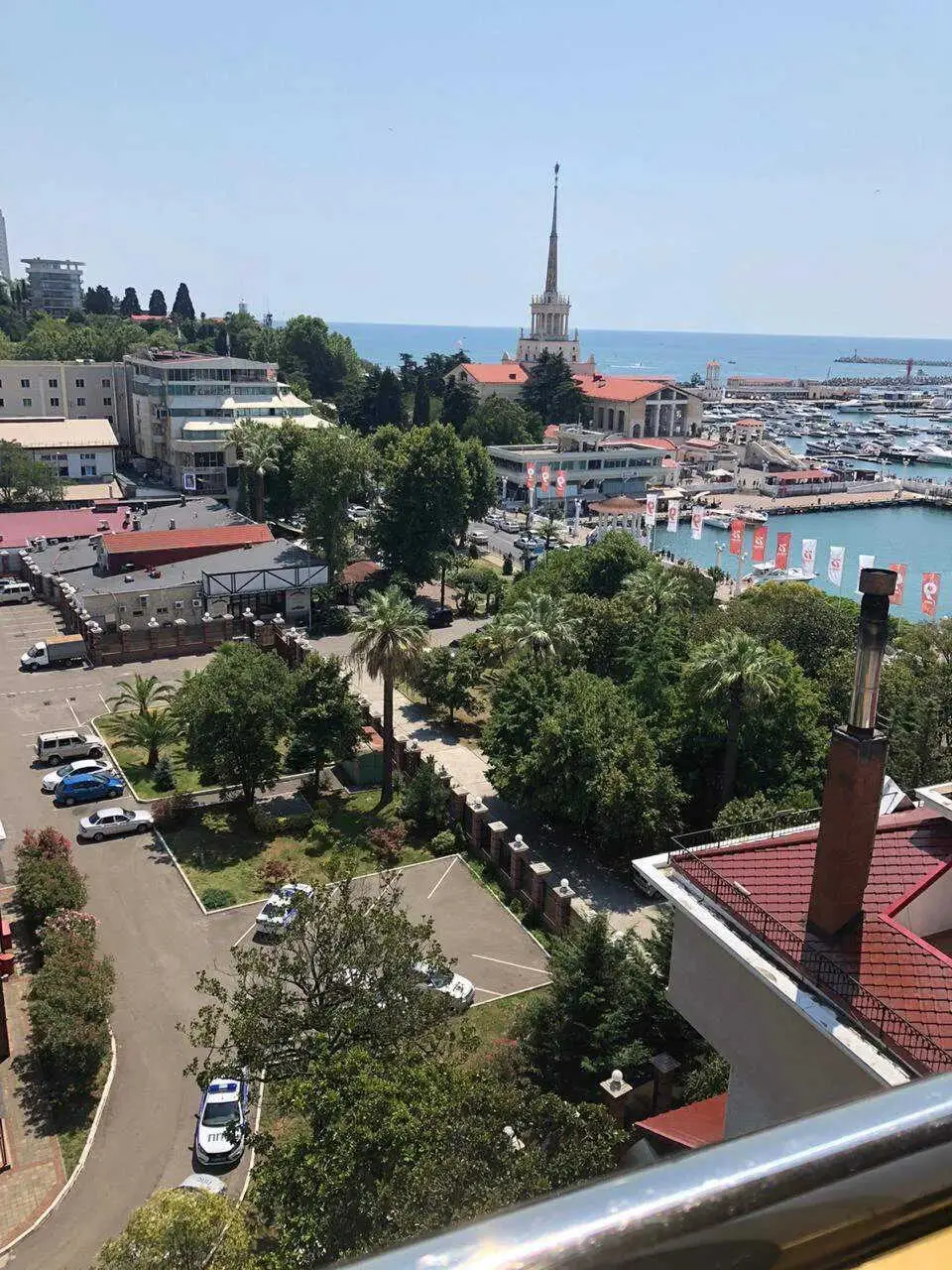 Сочи: Апартаменты в центре города на берегу моря