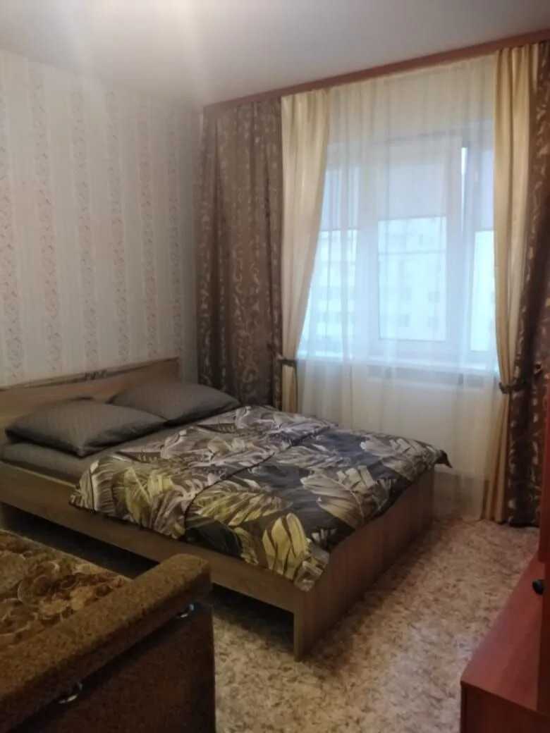 Великий Новгород: Квартира на Колмовской набережной 65