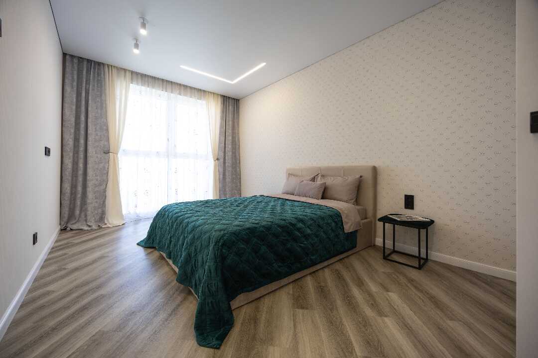 Калининград: LovelyHome39 Просторная двухкомнатная квартира с красивым видом