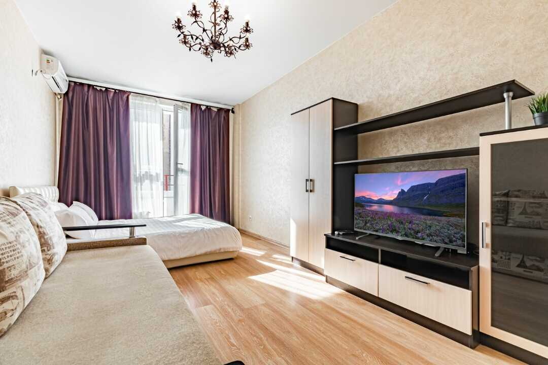 Краснодар: Квартира с Lounge зоной с видом на ул. Красную