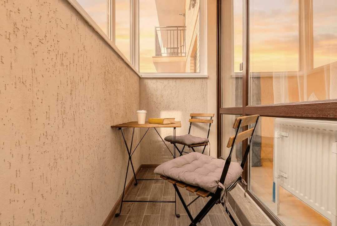 Краснодар: Стиль в ЖК Маршал, светлая квартира на 8 этаже с lounge-балконом