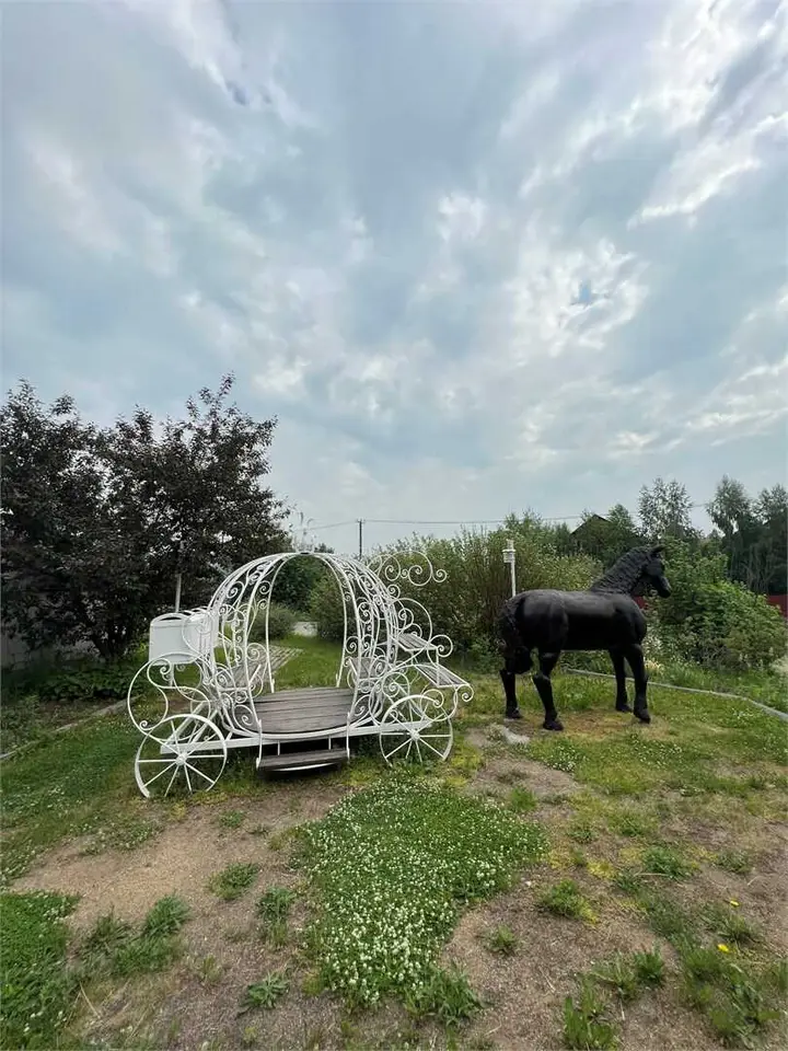 carousel image 3